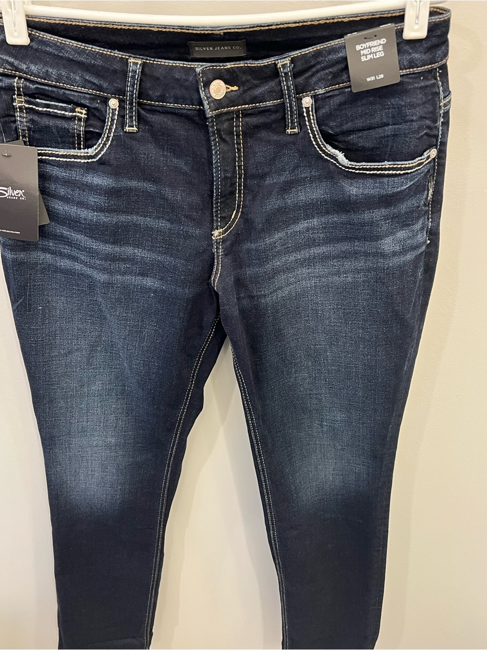 NWT Silver Jeans Co. Boyfriend Mid Rise Slim Leg Jeans - 31 x 29 - Indigo